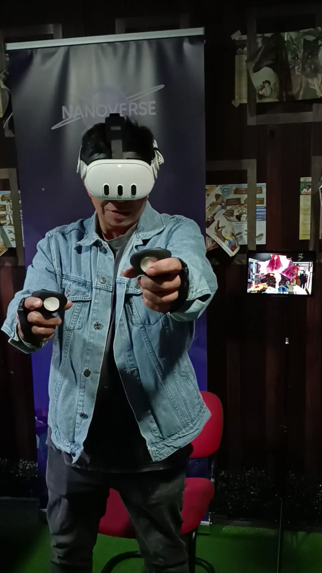 Jugando con visor de realidad virtual